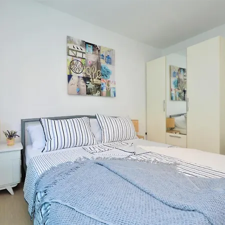 Vinea-parking Included Apartman *