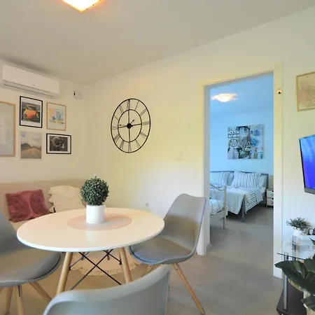 Vinea-parking Included *