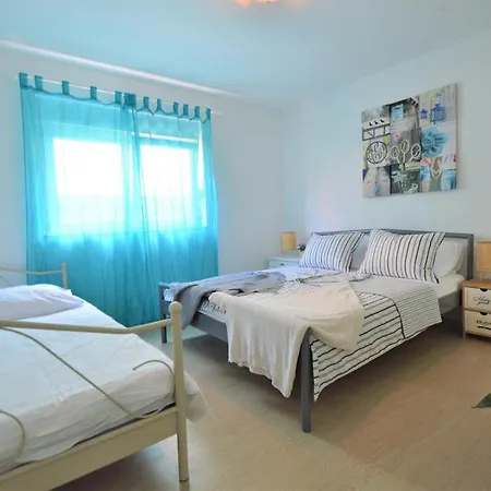 Vinea-parking Included