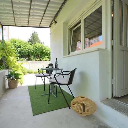 Vinea-parking Included Apartman *