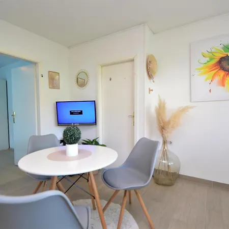 Vinea-parking Included Šibenik