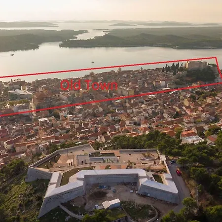 Vinea-parking Included * Šibenik