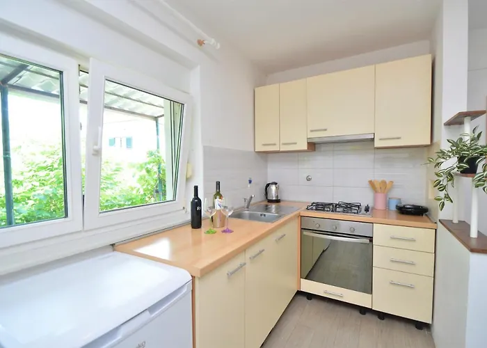 Vinea-parking Included *