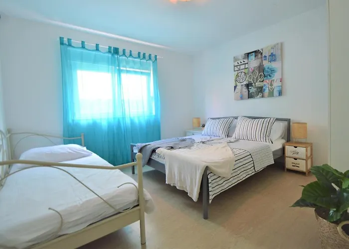 Vinea-parking Included