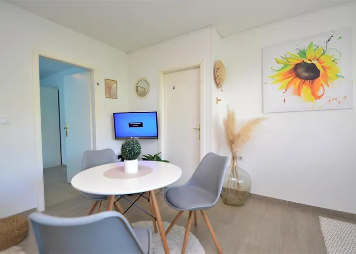 Vinea-parking Included Шибеник